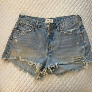 Agolde vintage cut offs size 28, good condition.